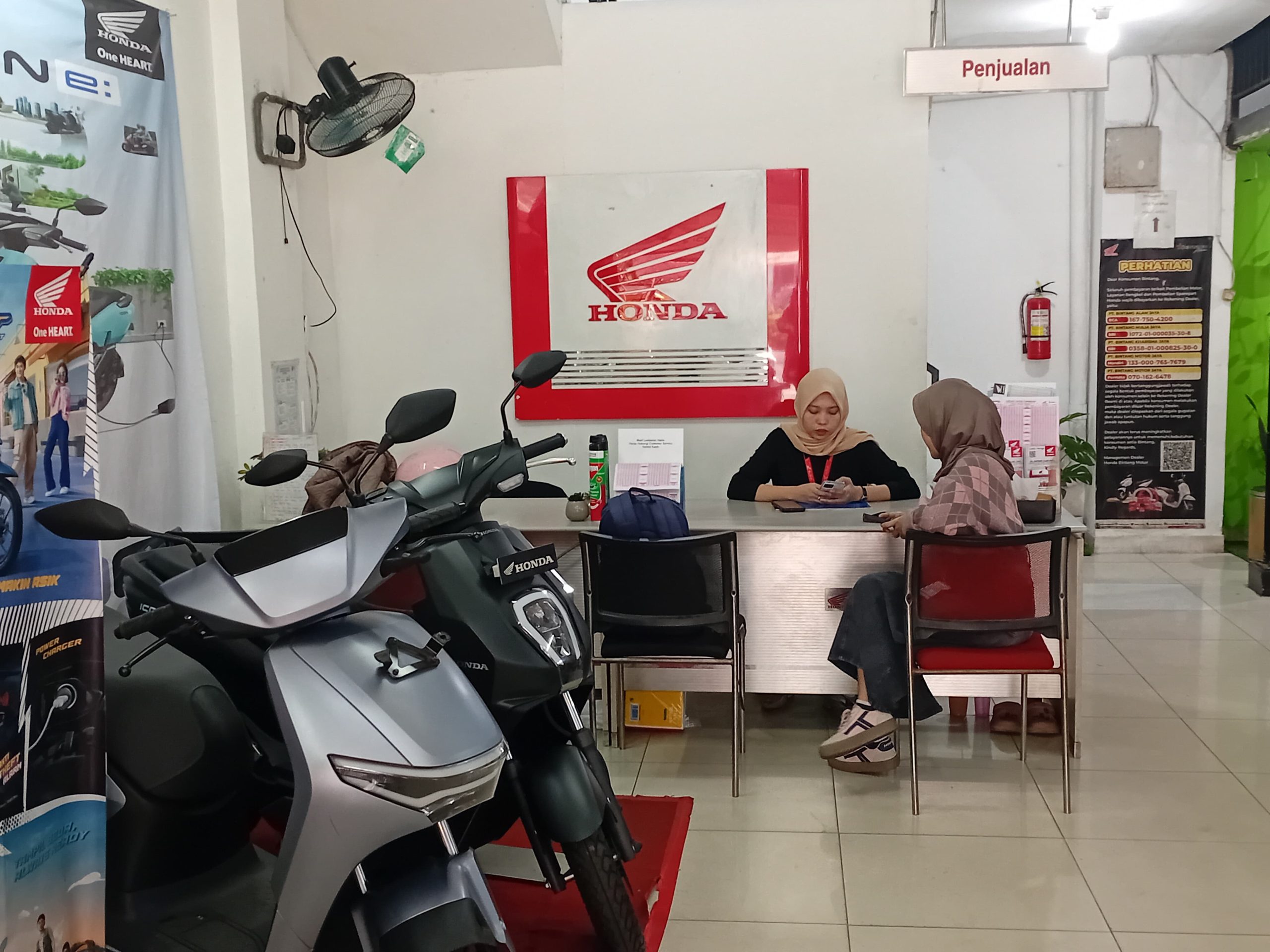 Admin Bintang Motor Tangerang